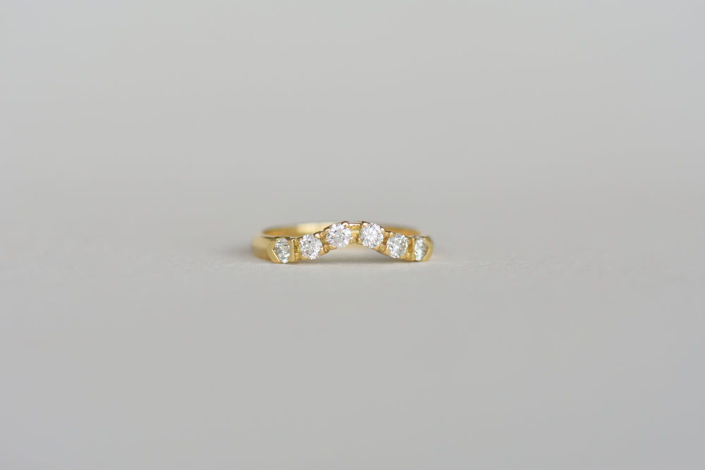 ELIZABETH | WEDDING RING | DIAMOND | 18K GOLD