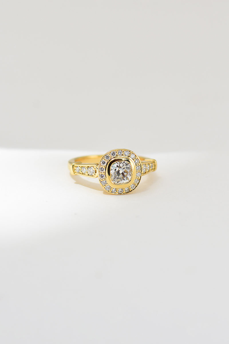 BETH ENGAGEMENT RING charlotte-penman-2