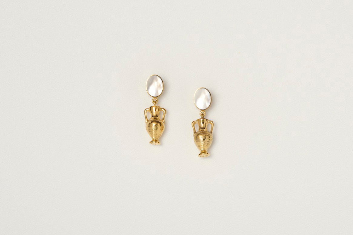 DIONYSUS CHANDELIERS charlotte-penman-2