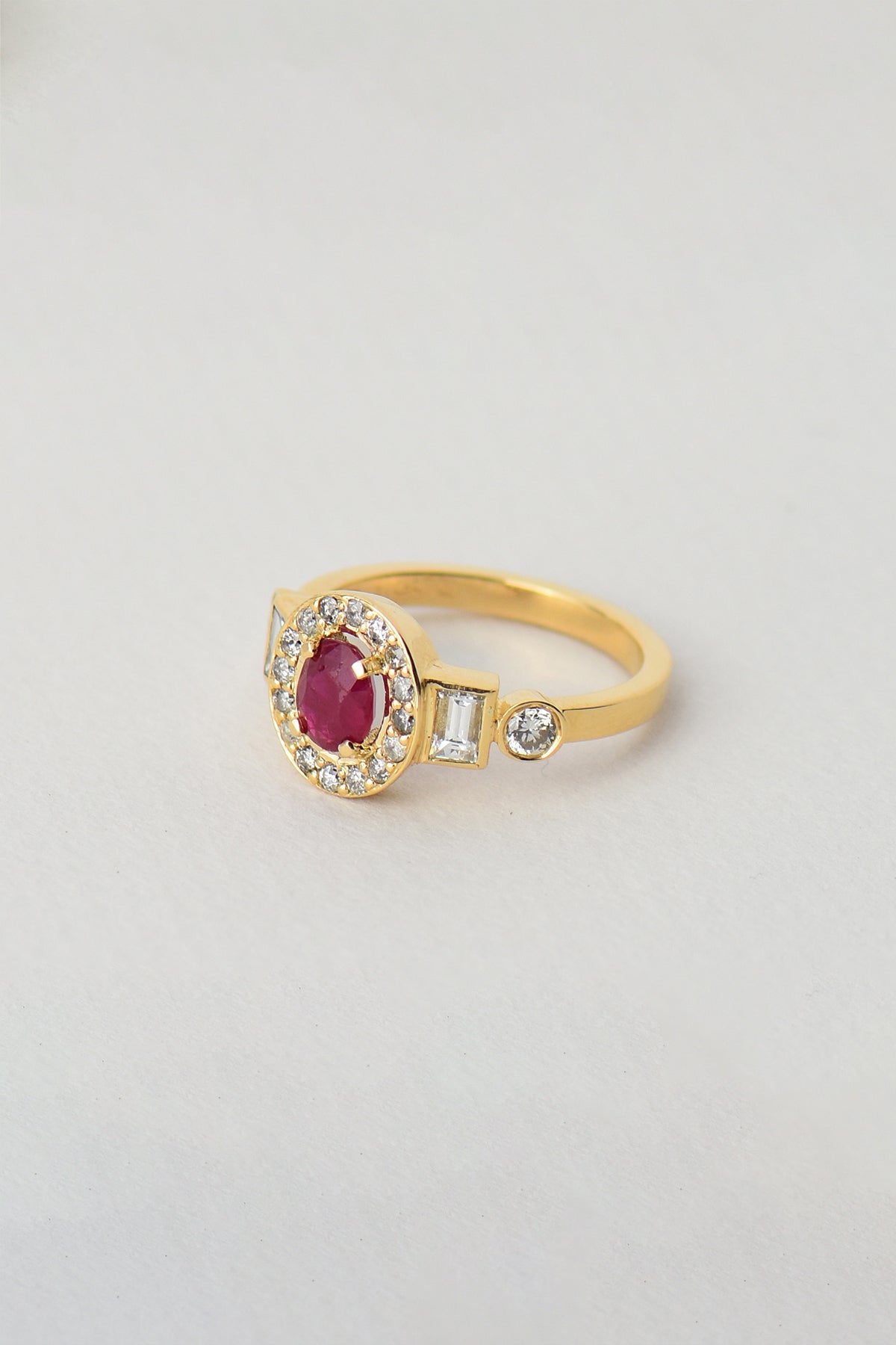 ESTHER ENGAGEMENT RING charlotte-penman-2