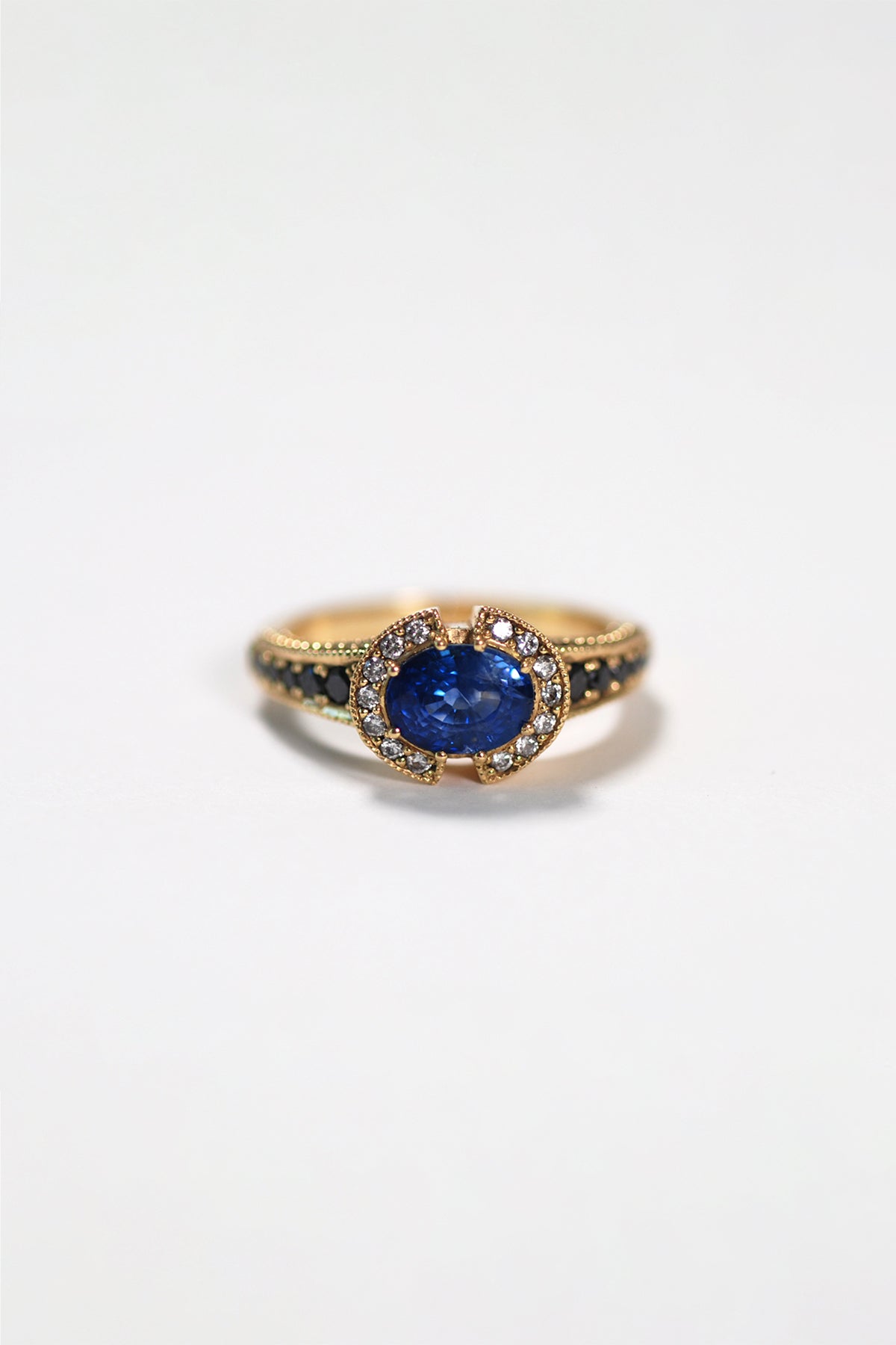 HANNAH ENGAGEMENT RING charlotte-penman-2
