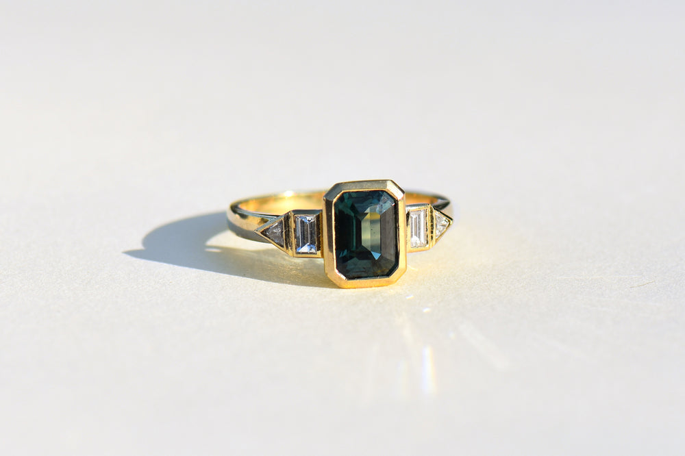 ABBY | ENGAGEMENT RING | TEAL SAPPHIRE & DIAMOND | 18K GOLD