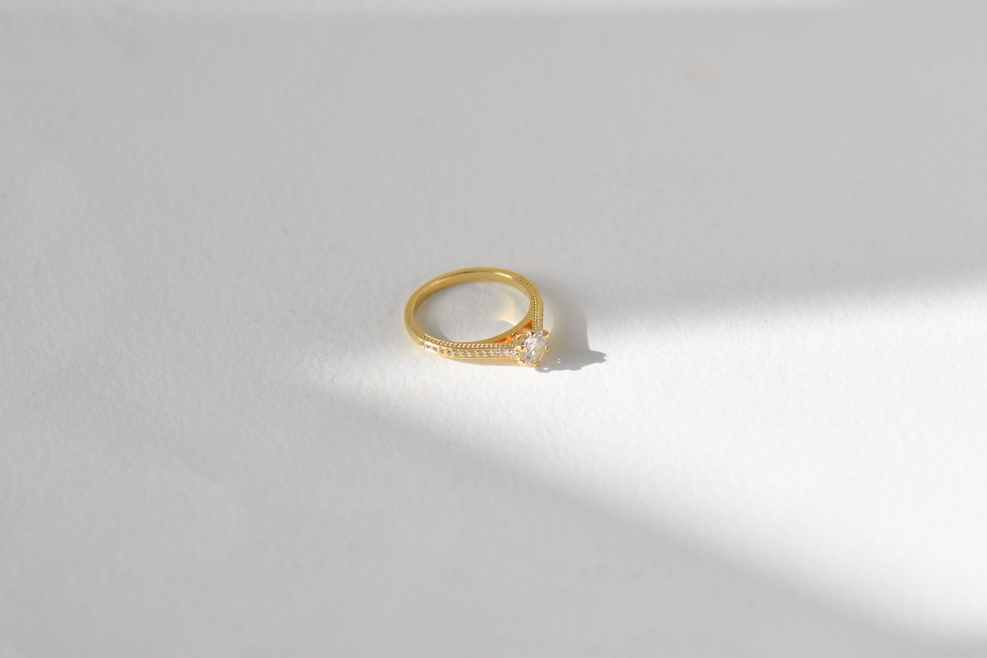 KATE ENGAGEMENT RING charlotte-penman-2