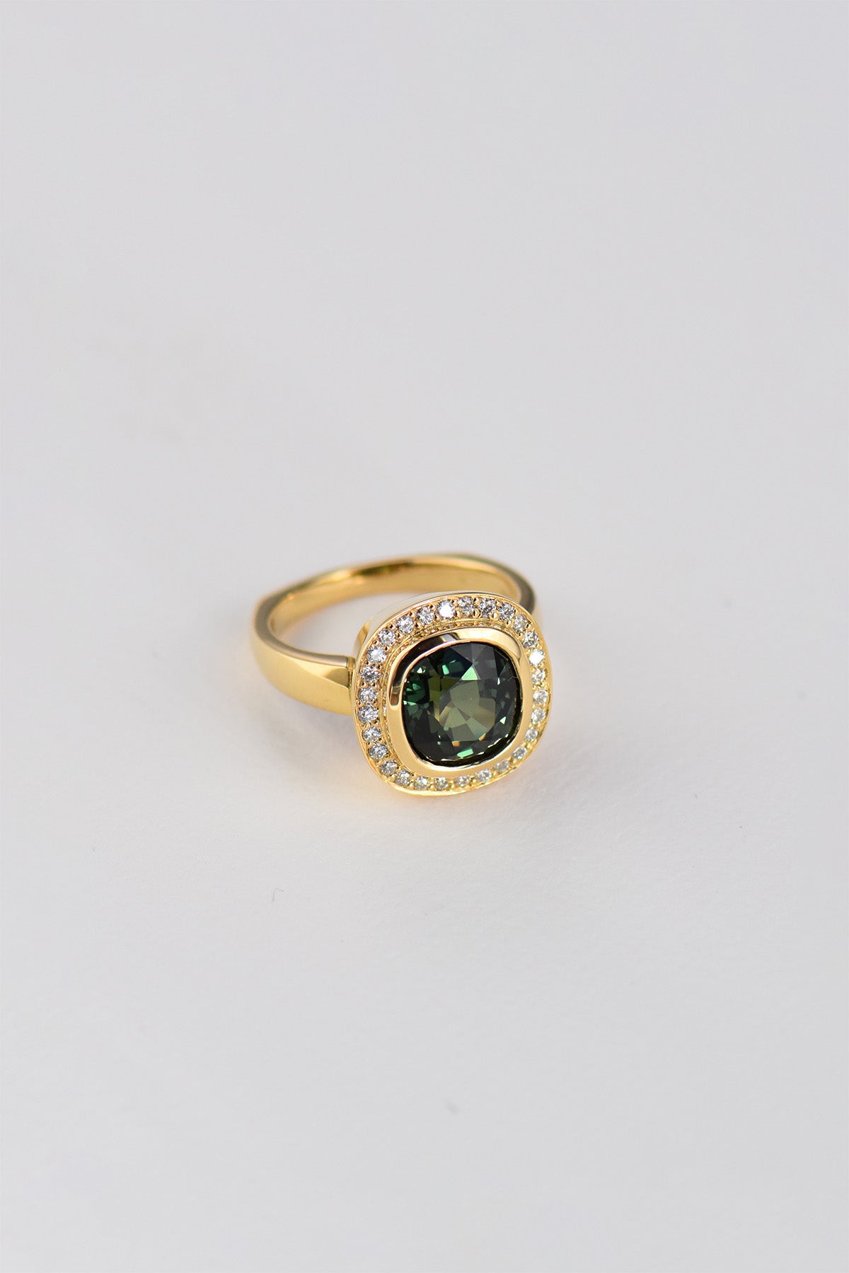 NASTASSJA ENGAGEMENT RING charlotte-penman-2