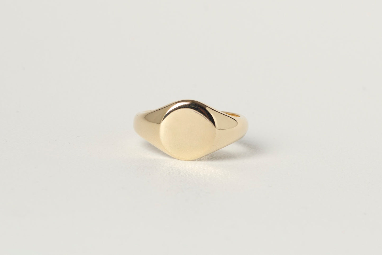 SIGNET RING charlotte-penman-2
