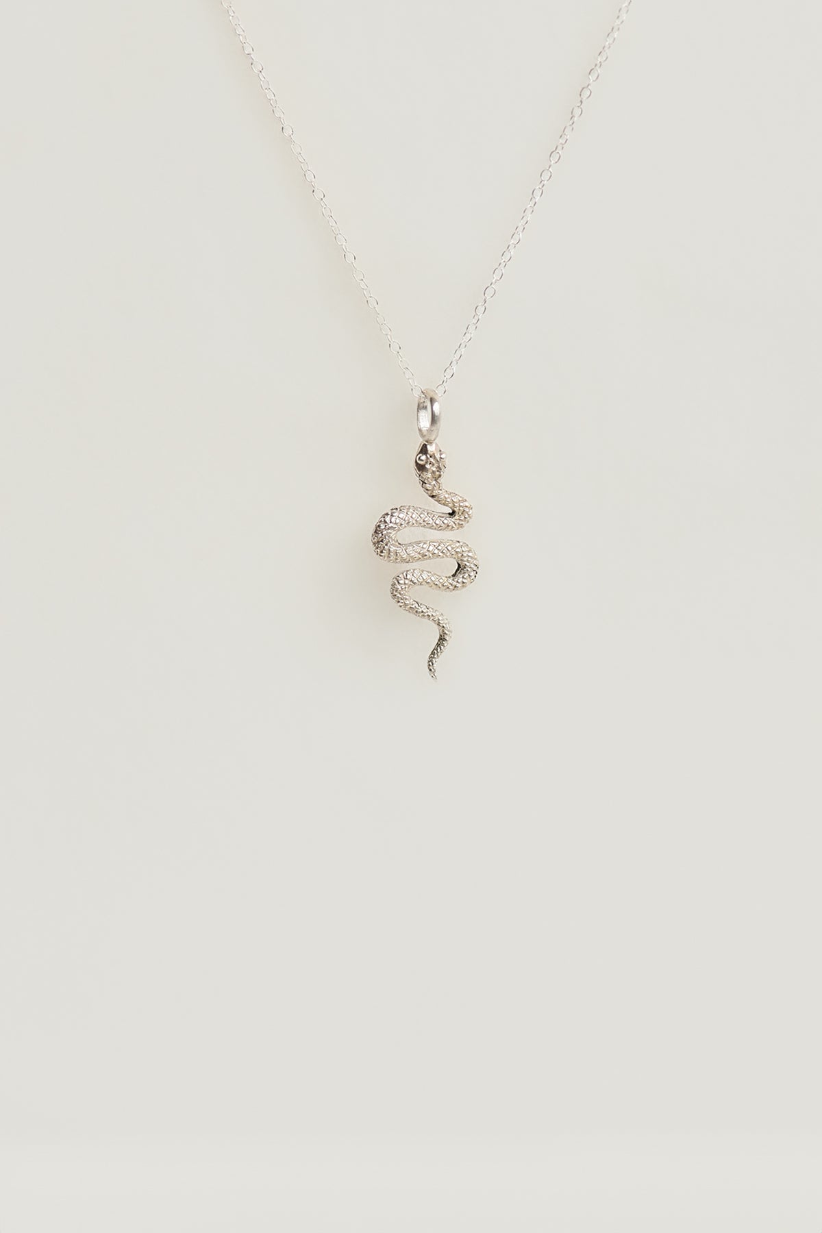URAEUS NECKLACE charlotte-penman-2