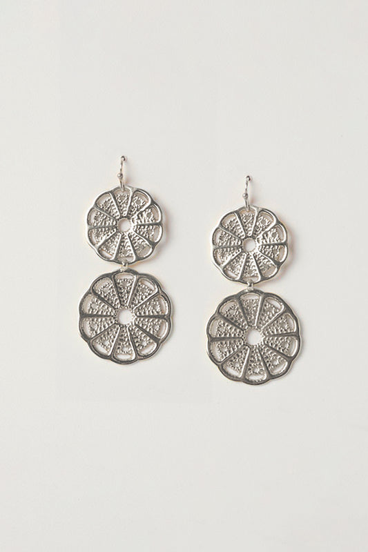 WILD DISK CHANDELIERS charlotte-penman-2