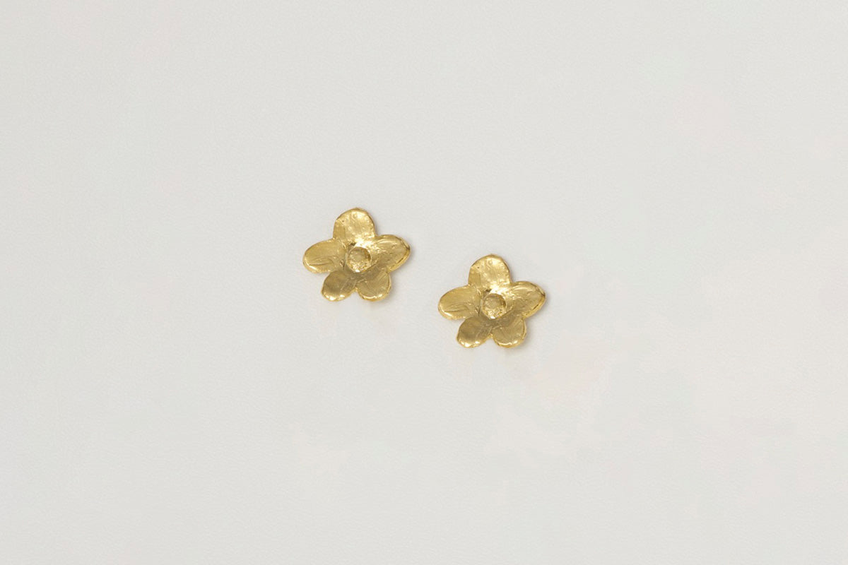 BEBE CLARISSE STUDS charlotte-penman-2