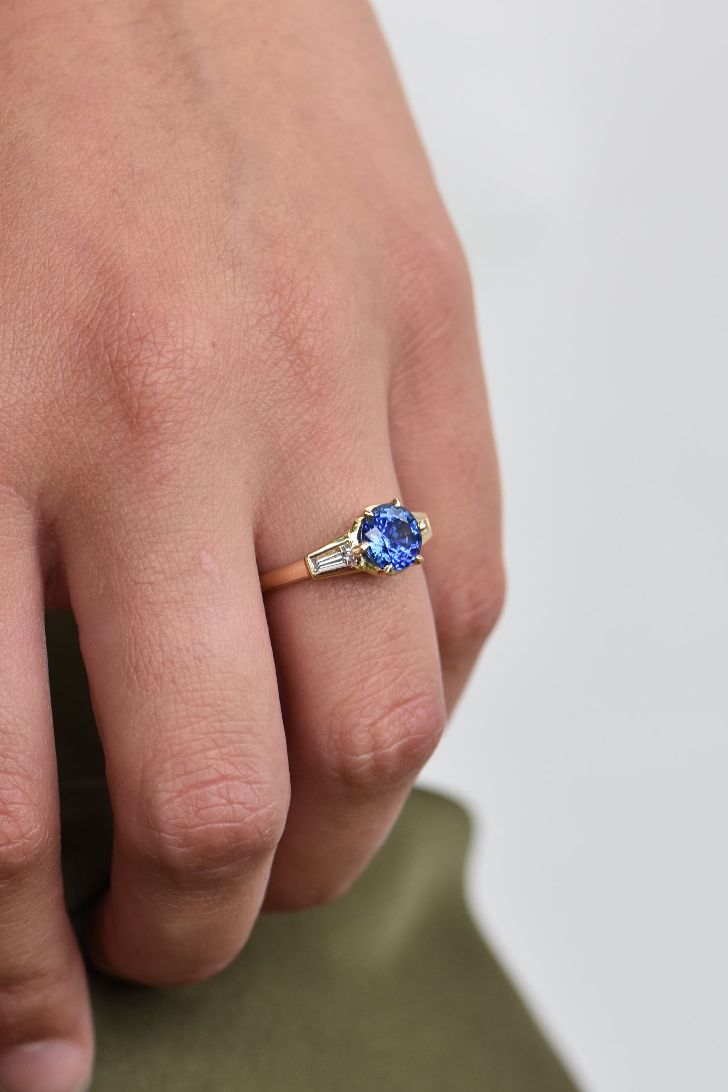 REWI ENGAGEMENT RING charlotte-penman-2