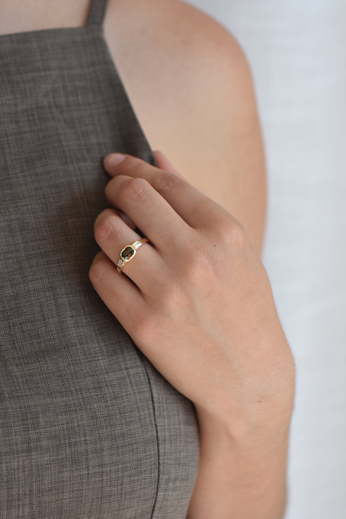 IMOGEN & THIAGO ENGAGEMENT RING charlotte-penman-2