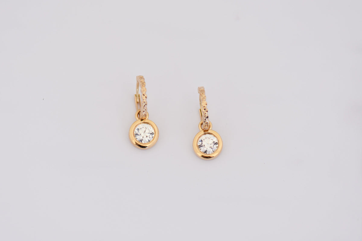 LIV EARRINGS / 0.6-CARAT BRILLIANT-CUT DIAMONDS charlotte-penman-2