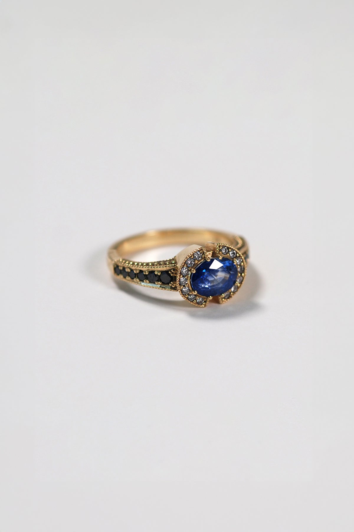 HANNAH ENGAGEMENT RING charlotte-penman-2