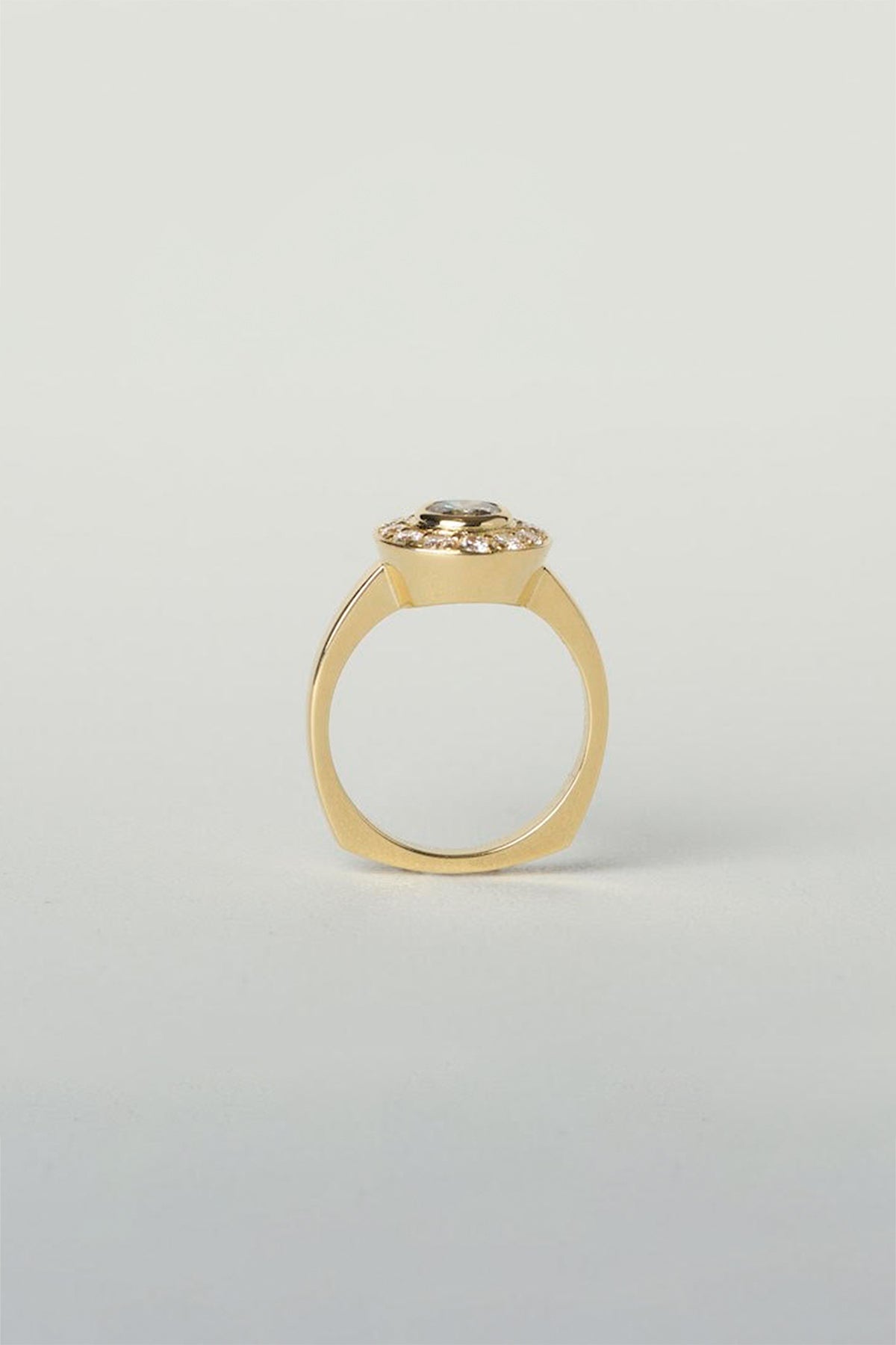 JOSIE ENGAGEMENT RING charlotte-penman-2