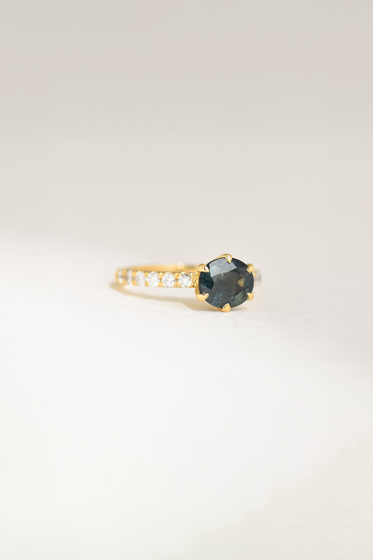 MAKU ENGAGEMENT RING charlotte-penman-2