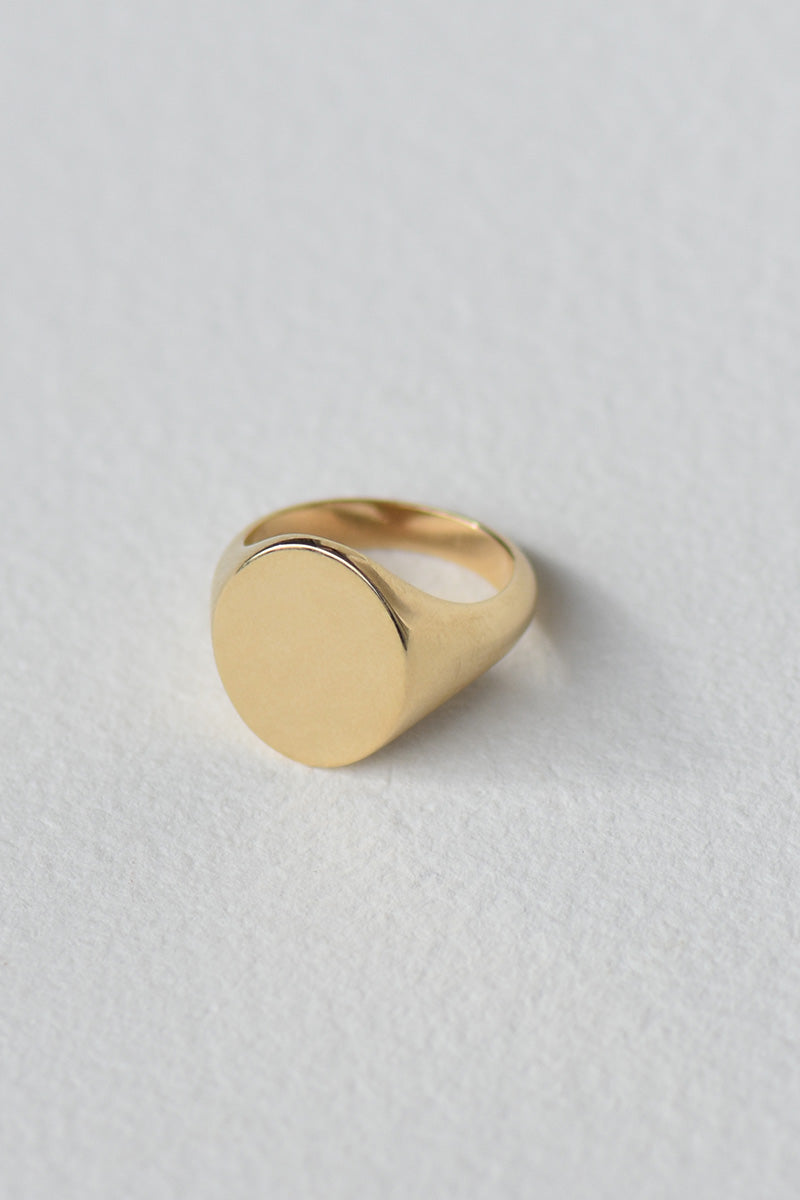 LILY QUIN SIGNET RING charlotte-penman-2