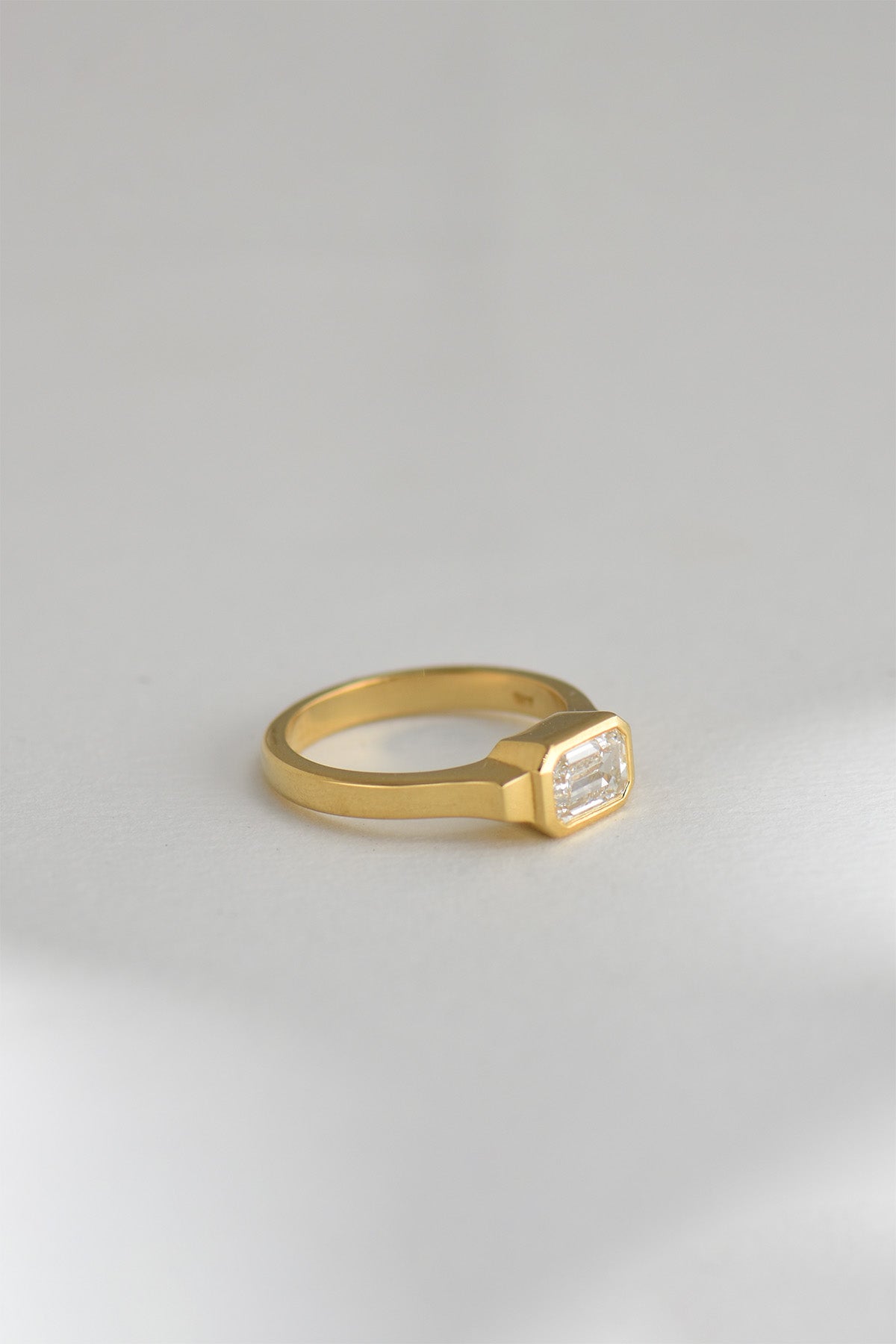 TESS ENGAGEMENT RING charlotte-penman-2