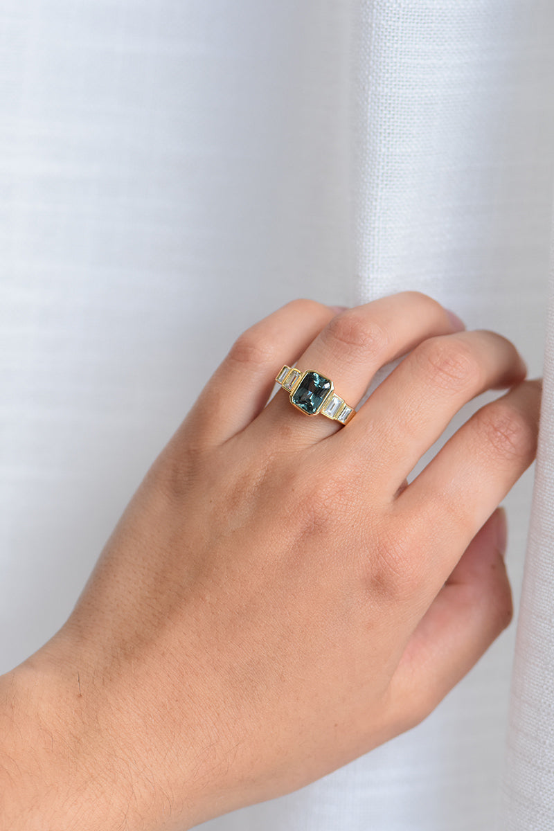 LEOLA & MATT ENGAGEMENT RING charlotte-penman-2