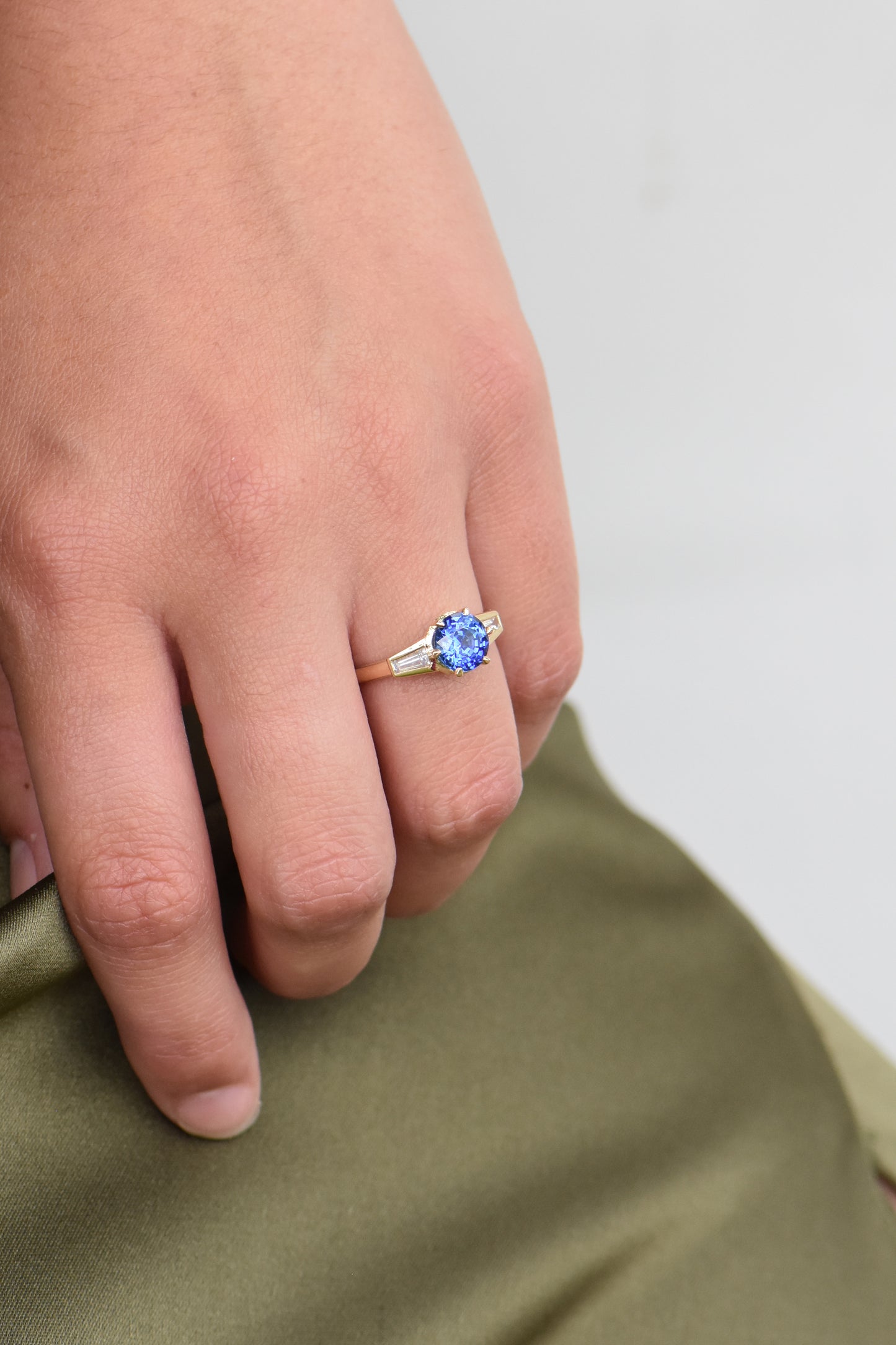 REWI ENGAGEMENT RING charlotte-penman-2