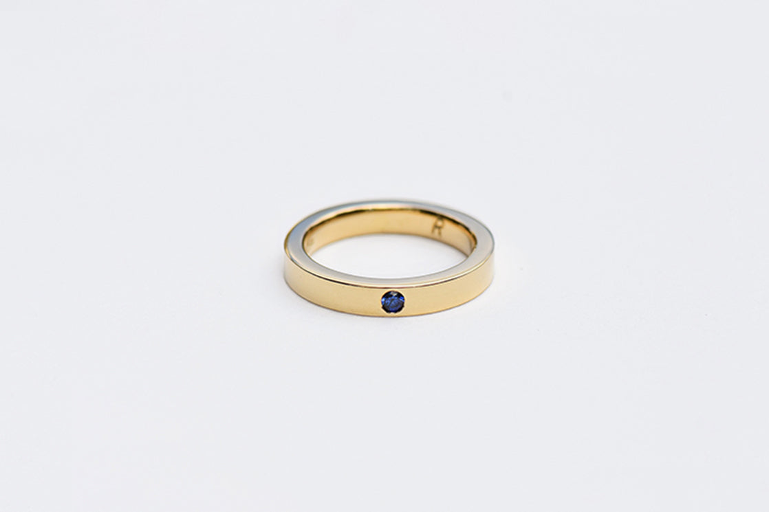 HANNAH | WEDDING BAND | BLUE SAPPHIRE | GOLD charlotte-penman-2