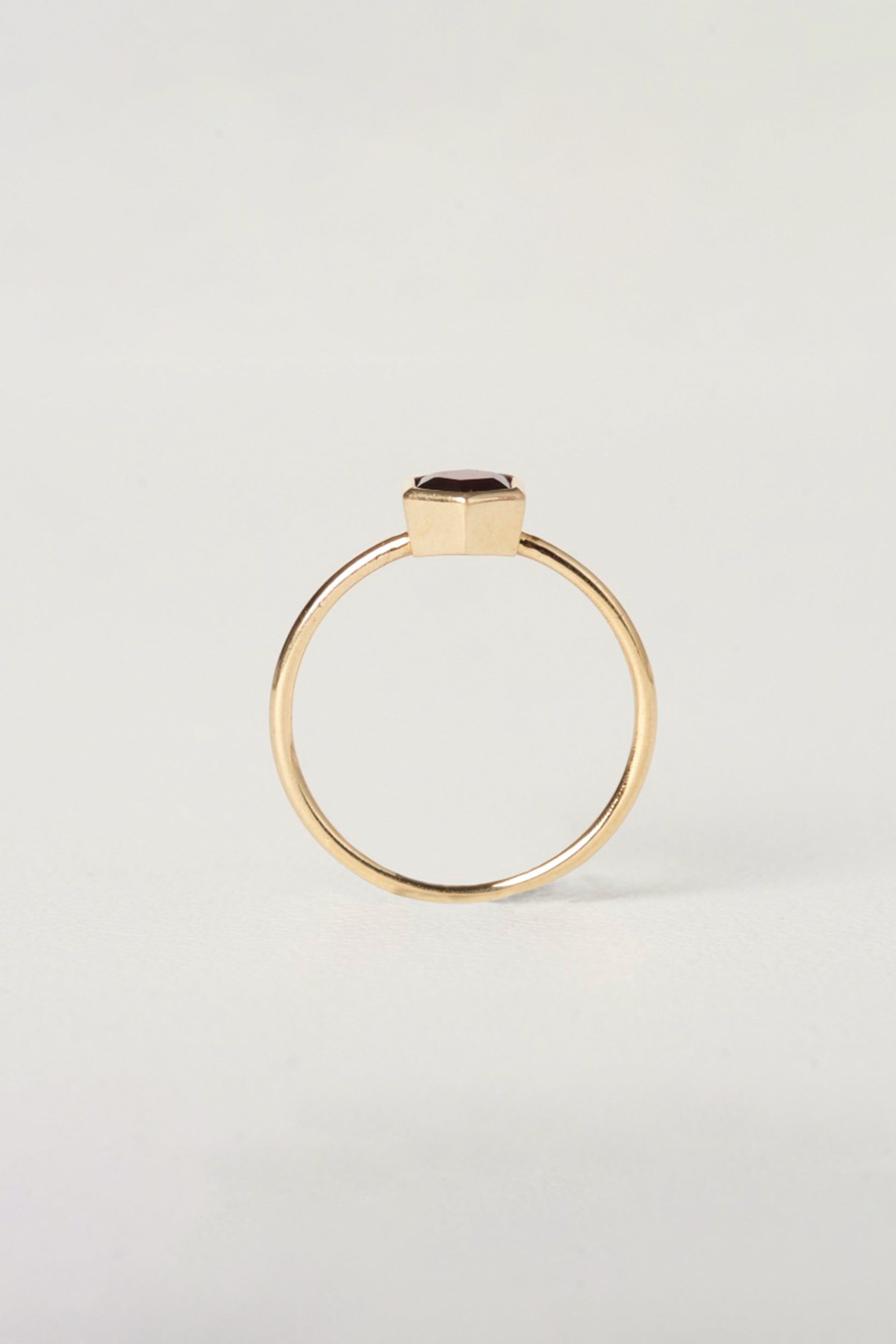 HESTER RING charlotte-penman-2