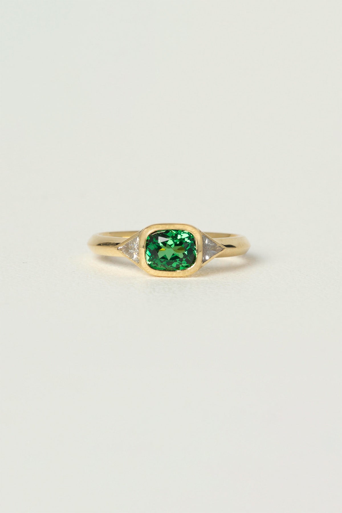 LUCY ENGAGEMENT RING charlotte-penman-2