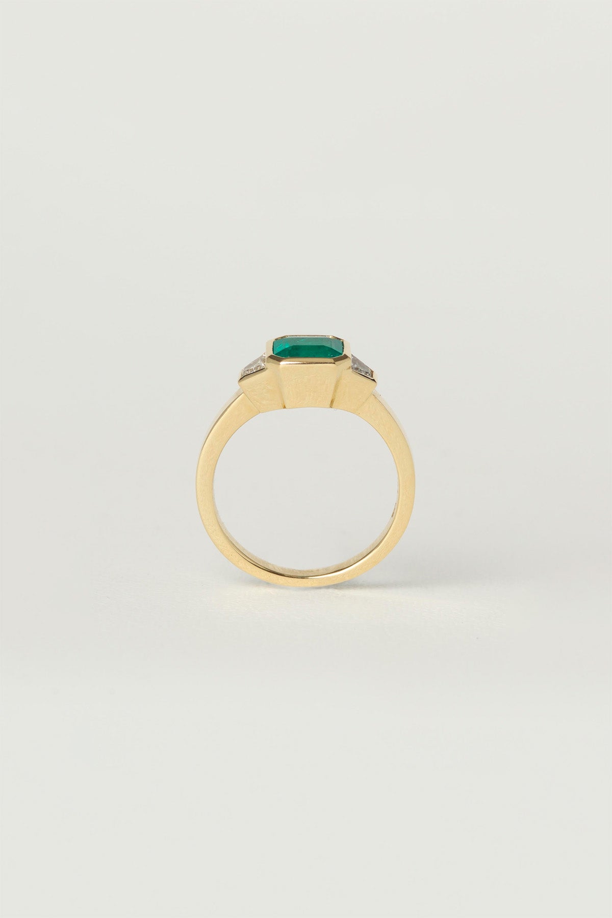 SONYA ENGAGEMENT RING charlotte-penman-2