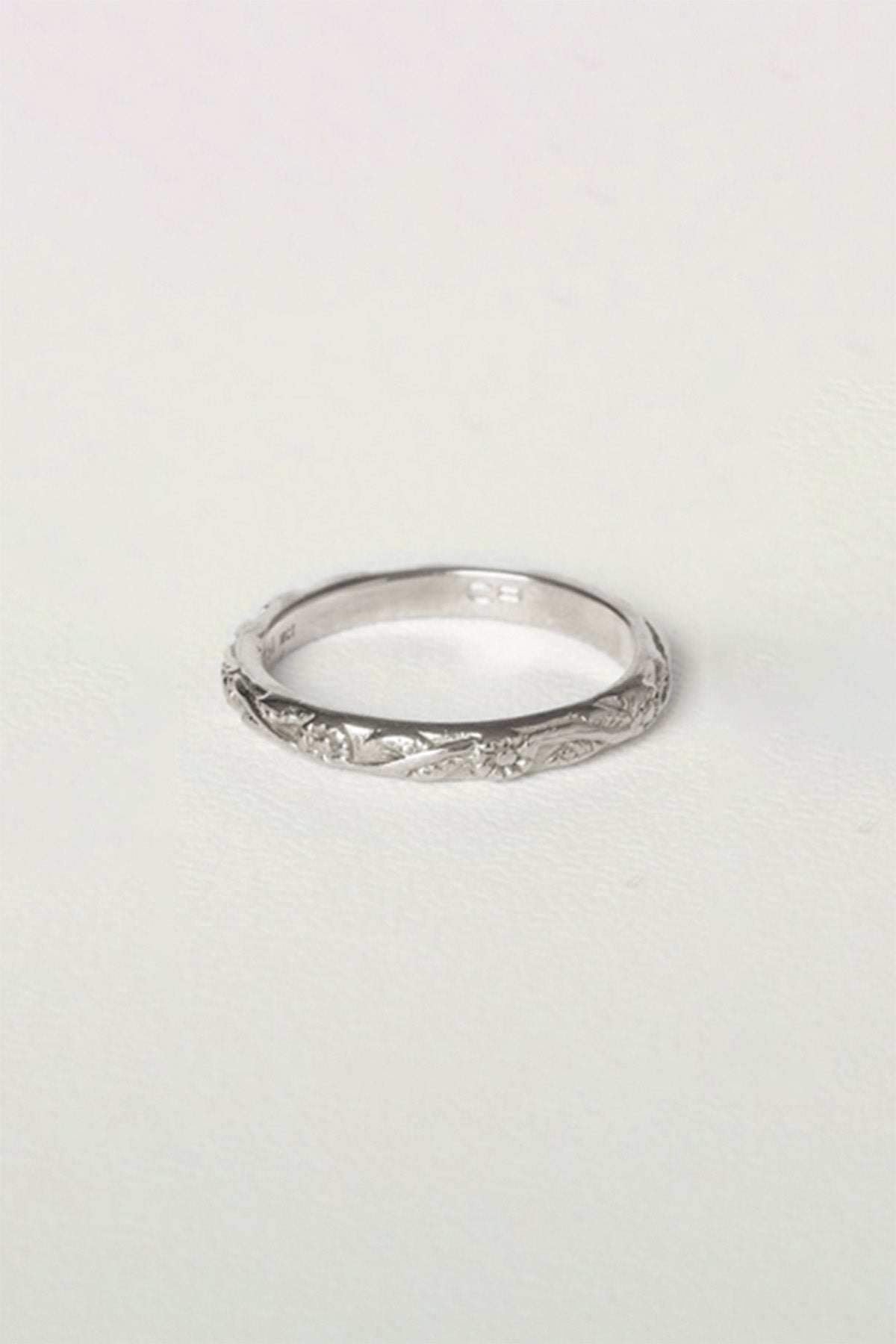 DAISY CHAIN ETERNITY BAND charlotte-penman-2