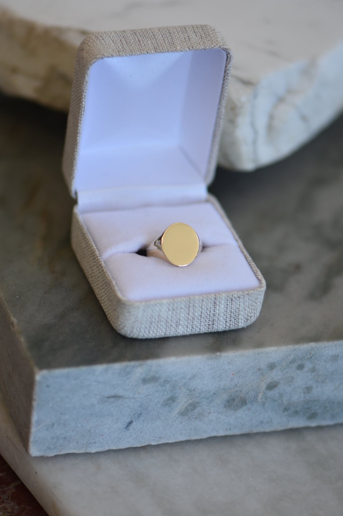 LILY QUIN SIGNET RING charlotte-penman-2