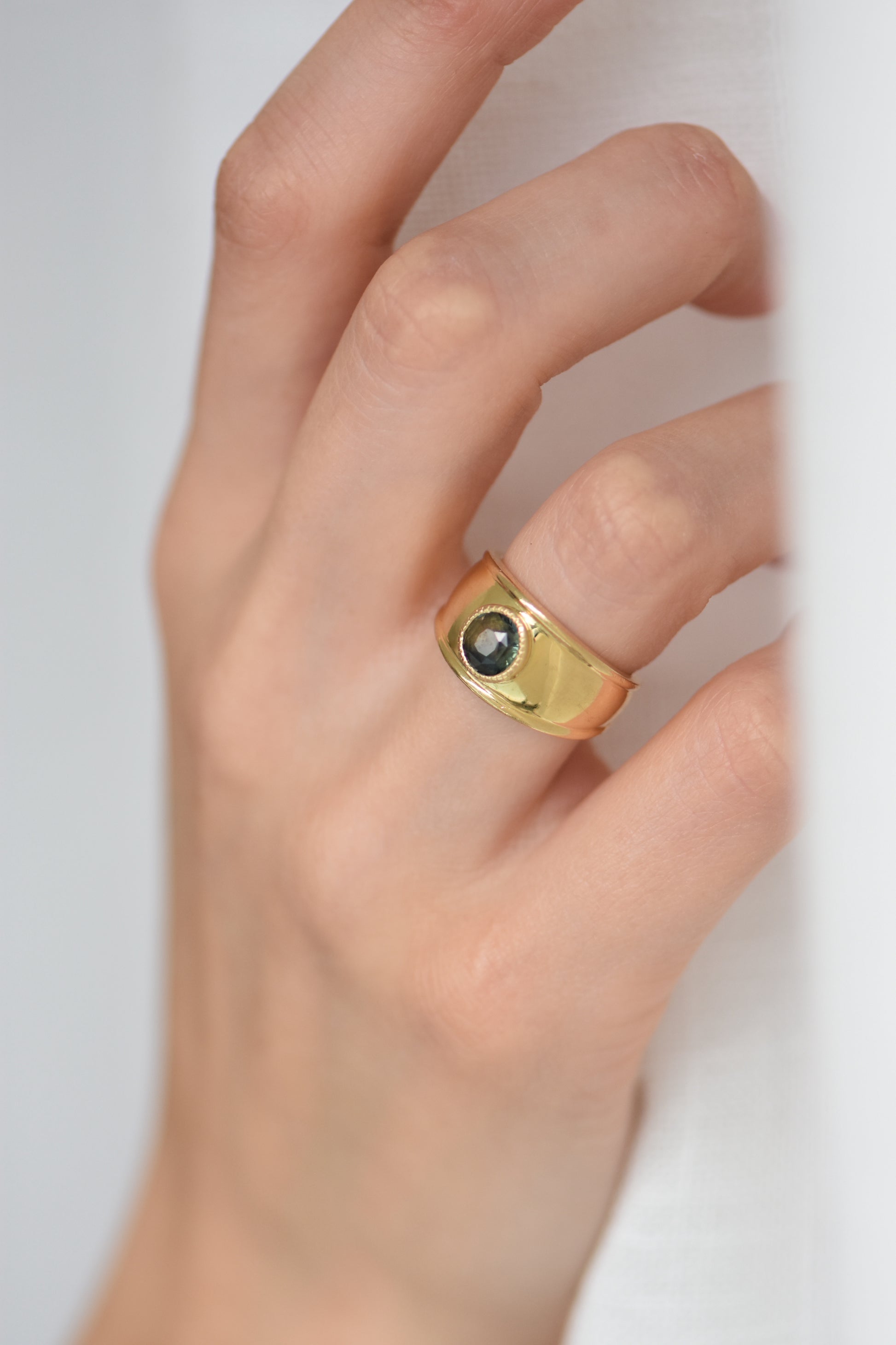 GEORGIE SAPPHIRE RING charlotte-penman-2