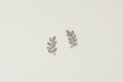 BOTANICA STUDS / SILVER charlotte-penman-2