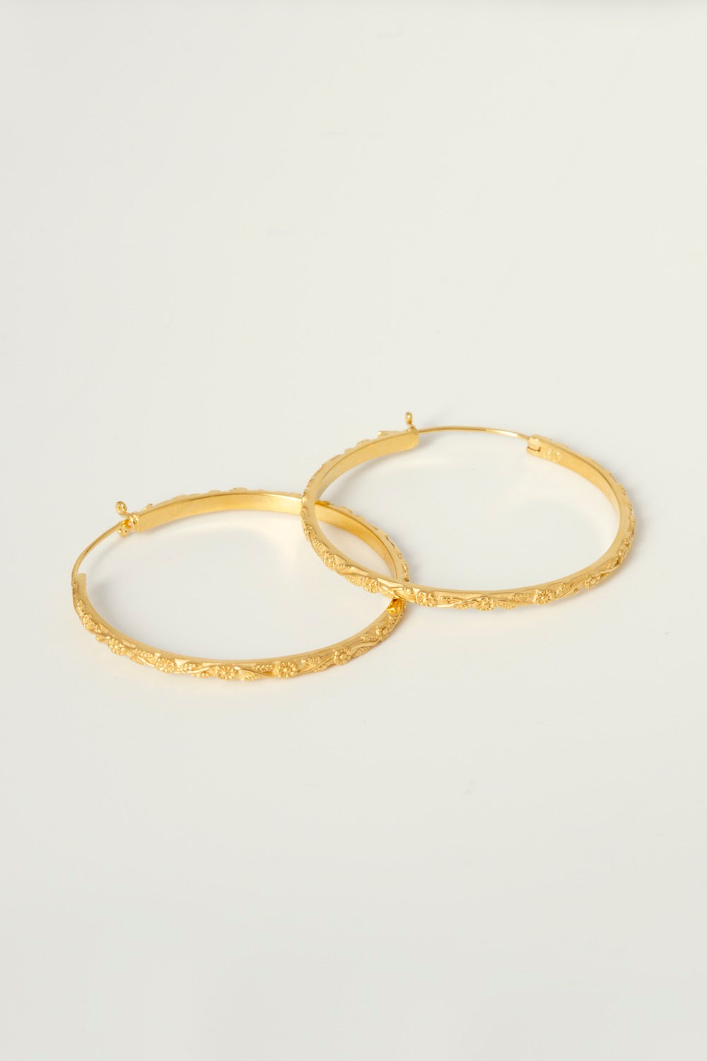 DAISY CHAIN HOOPS | LARGE charlotte-penman-2