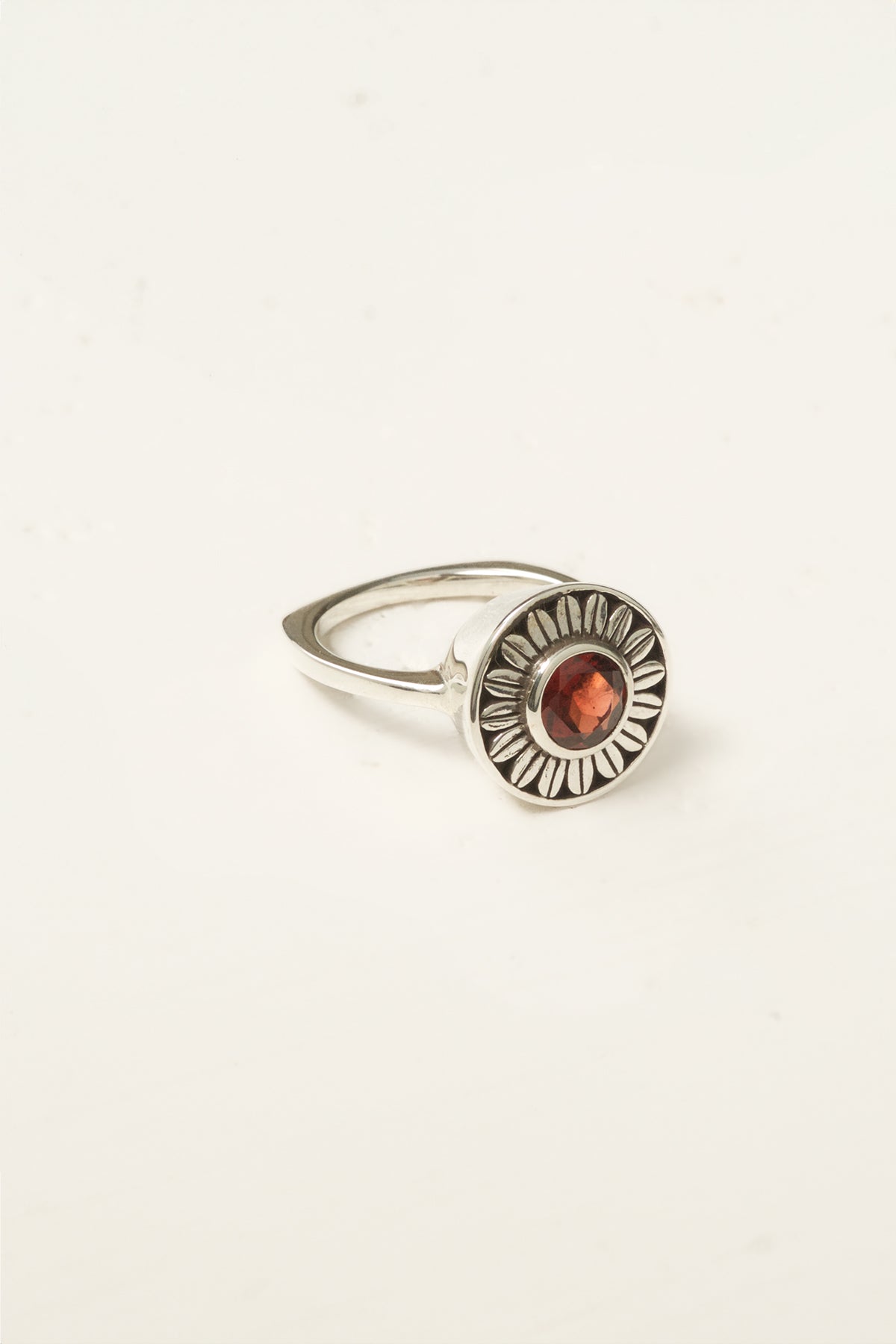 DAISY COCKTAIL RING charlotte-penman-2