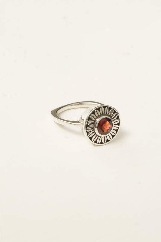 DAISY COCKTAIL RING charlotte-penman-2