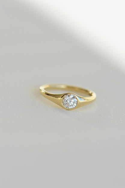LENA & LEON ENGAGEMENT RING charlotte-penman-2