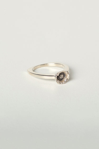 MINI POPPY RING