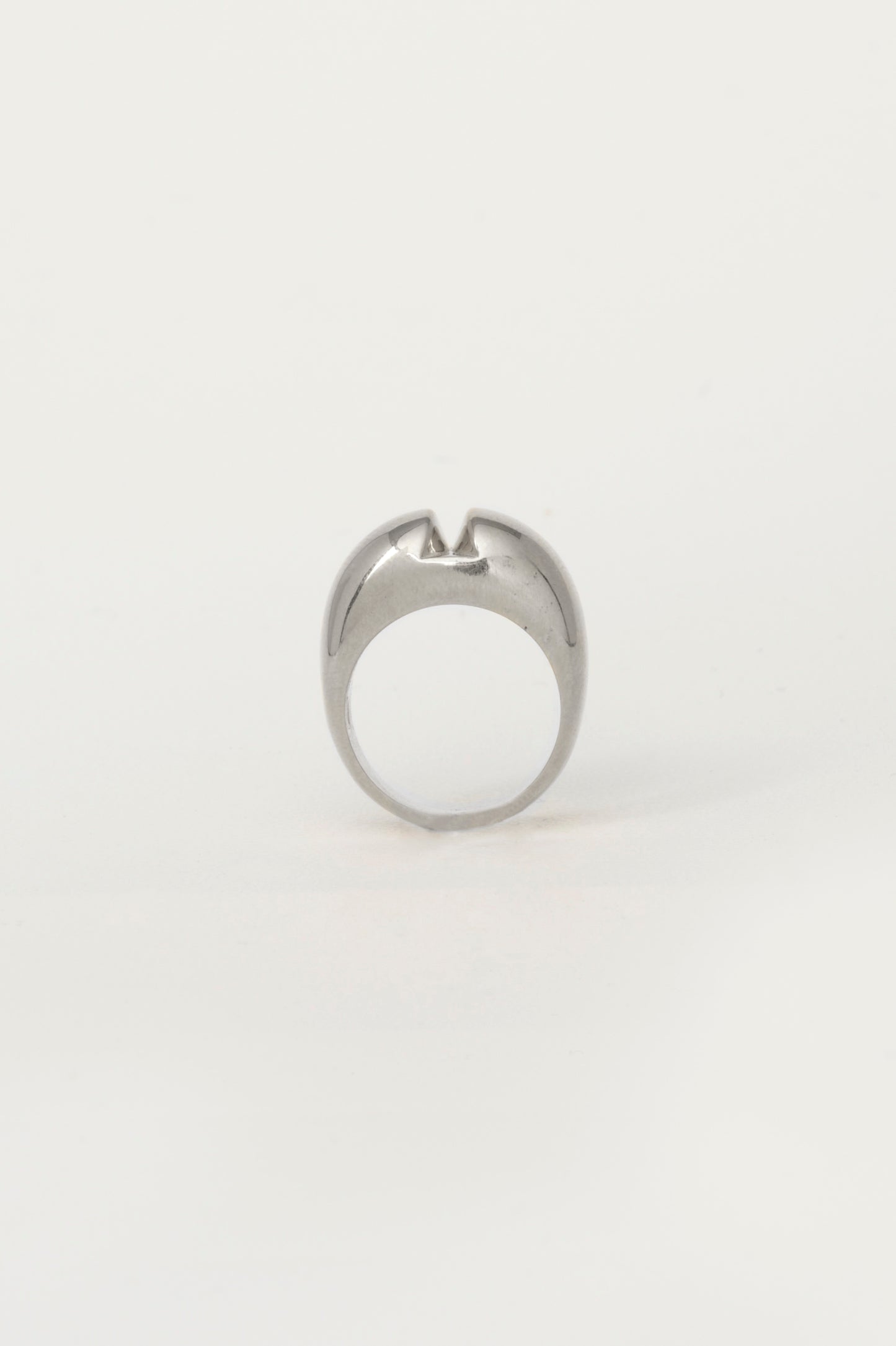 MONO RING charlotte-penman-2