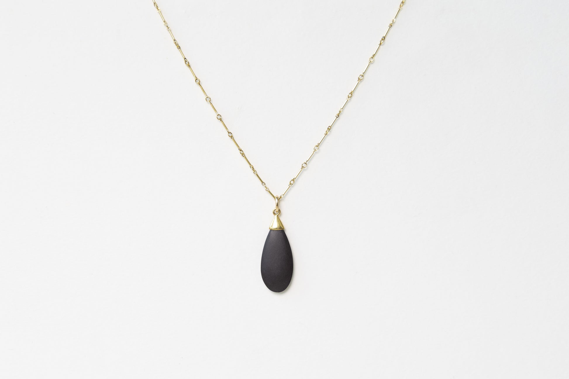 ROIMATA NECKLACE charlotte-penman-2