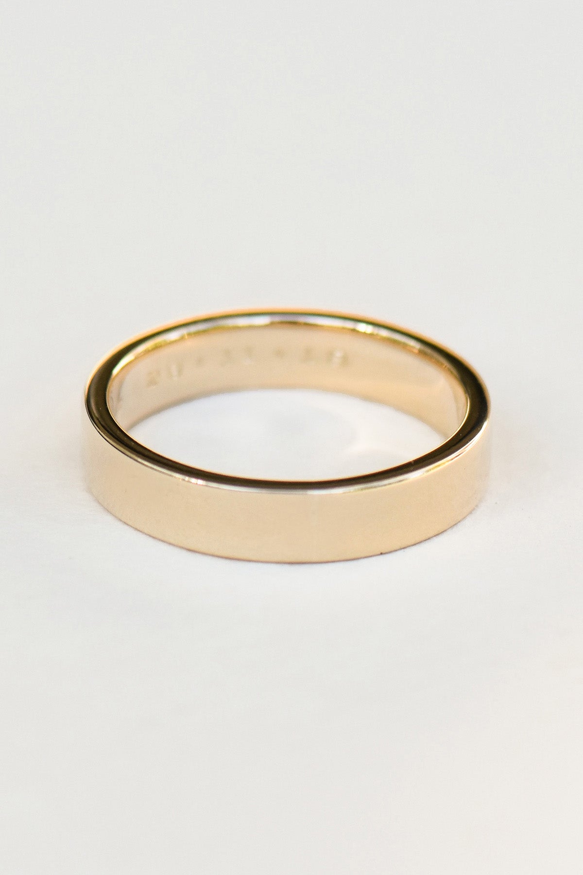 VINNY WEDDING BAND 4.5MM