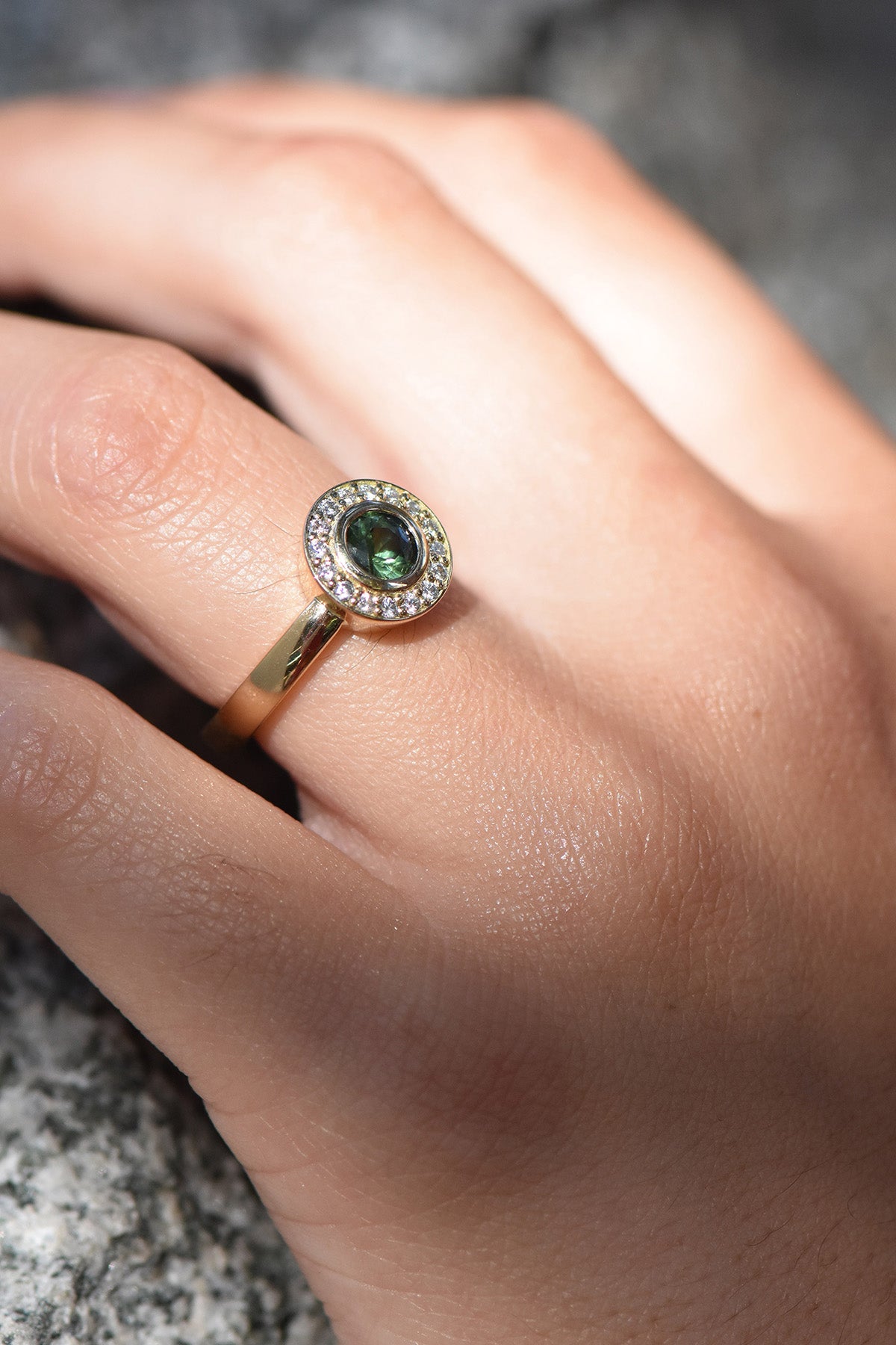 OLIVIA & REILLY ENGAGEMENT RING charlotte-penman-2