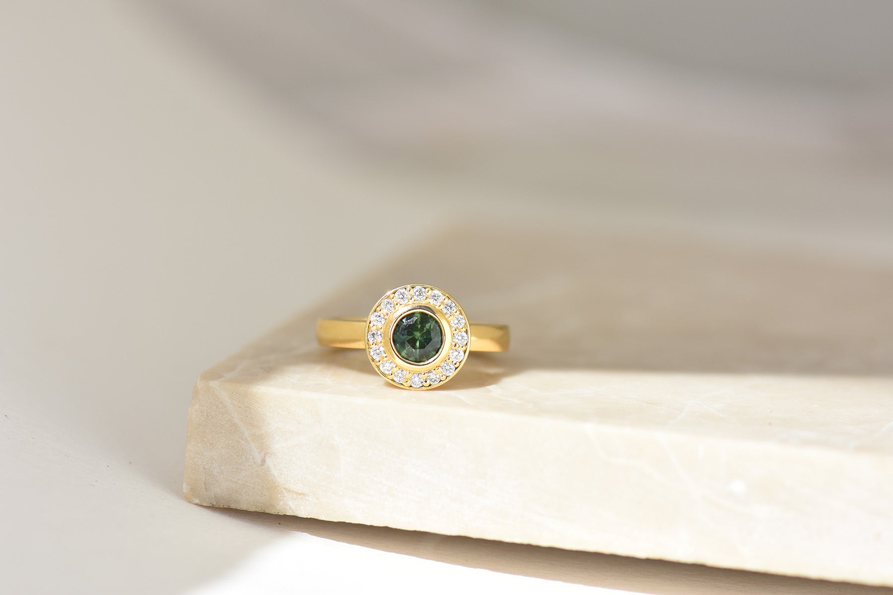 OLIVIA & REILLY ENGAGEMENT RING charlotte-penman-2