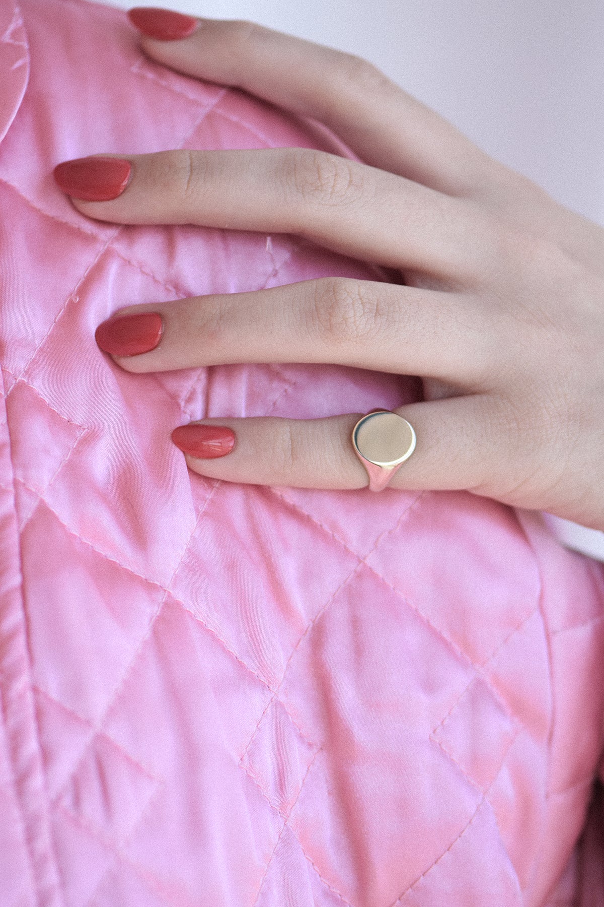 LILY SIGNET RING