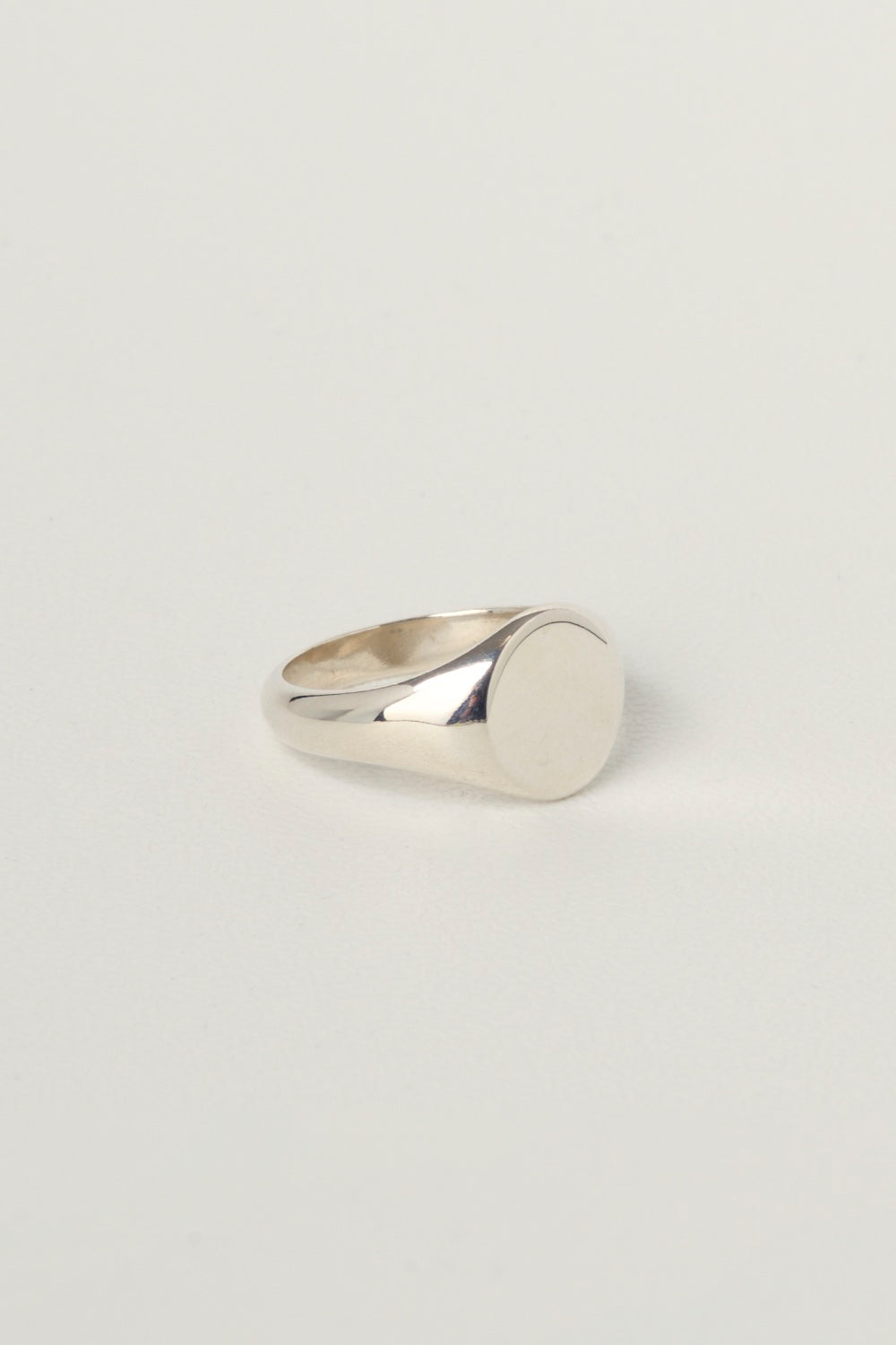 SIGNET RING charlotte-penman-2