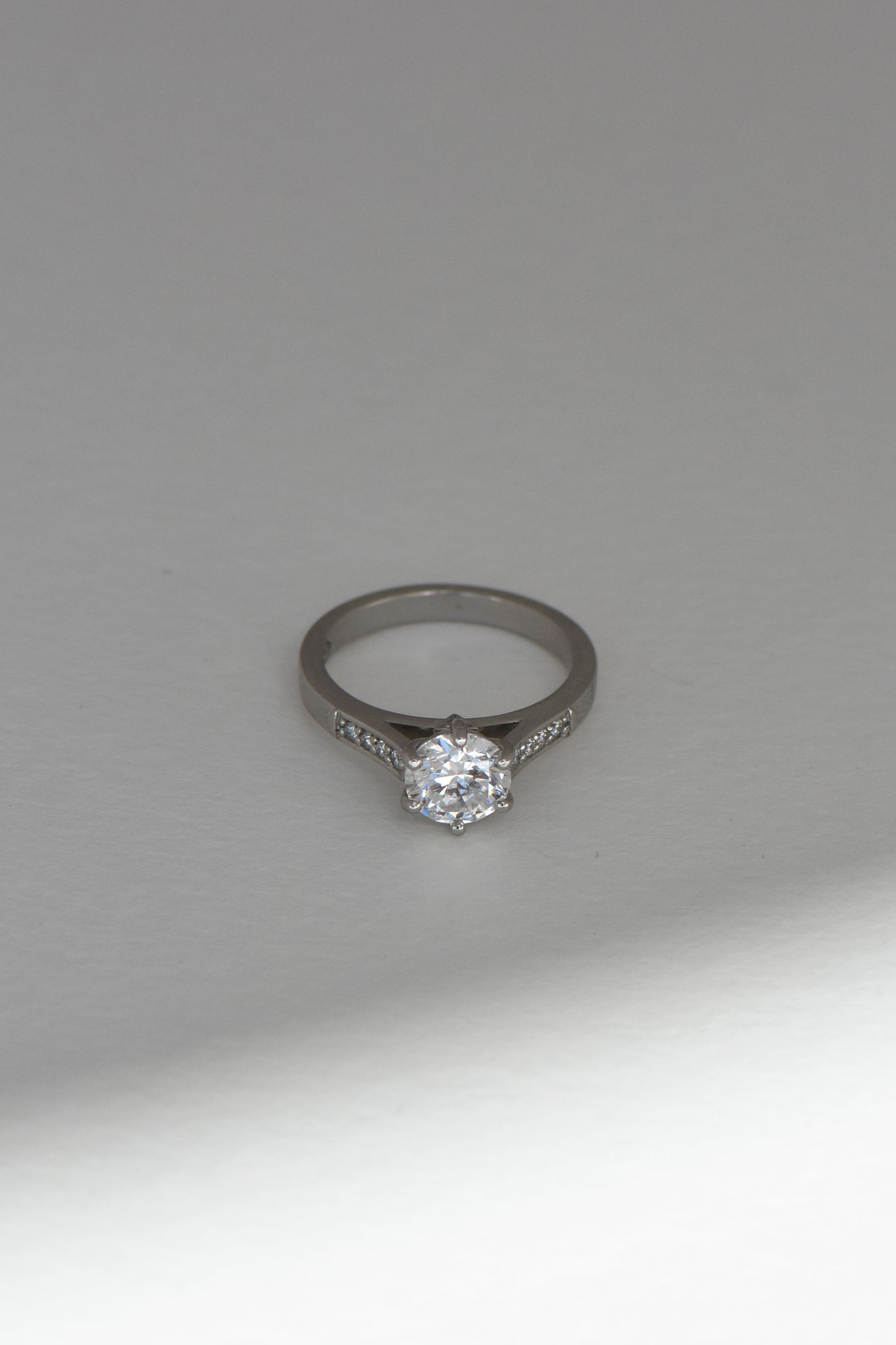 ANNABELLE & JOE ENGAGEMENT RING charlotte-penman-2