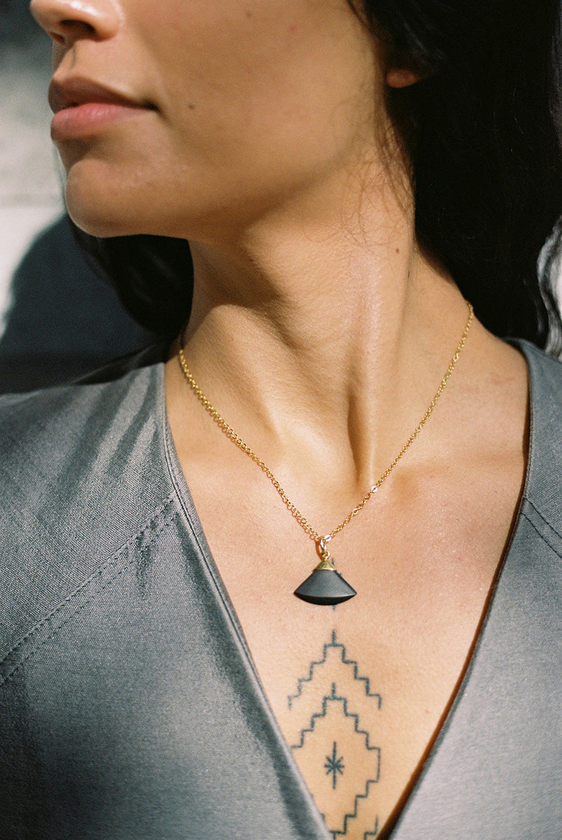 PIWAKAWAKA NECKLACE charlotte-penman-2
