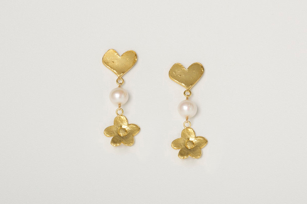 AMORE EARRINGS | PEARL | GOLD